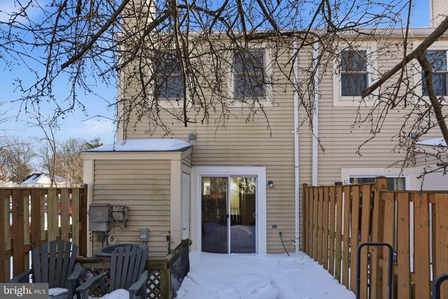 2114 WHISPERWOOD GLEN LN, Reston, VA 20191