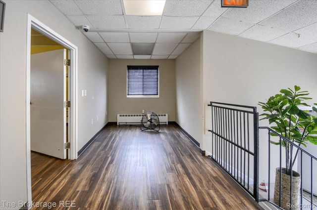 700 S ADELAIDE Street, Fenton, MI 48430