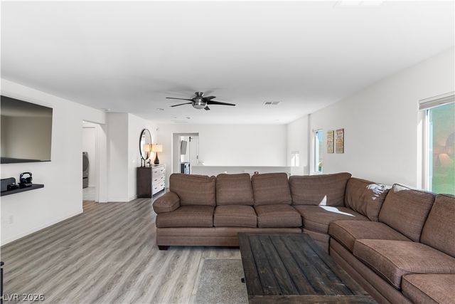 4558 Eagle Nest Peak Street, Las Vegas, NV 89129