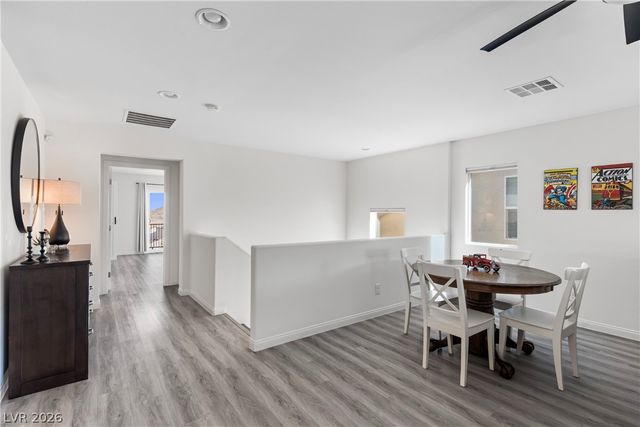 4558 Eagle Nest Peak Street, Las Vegas, NV 89129