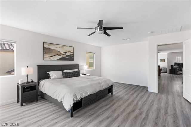 4558 Eagle Nest Peak Street, Las Vegas, NV 89129