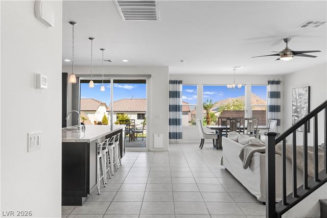 4558 Eagle Nest Peak Street, Las Vegas, NV 89129