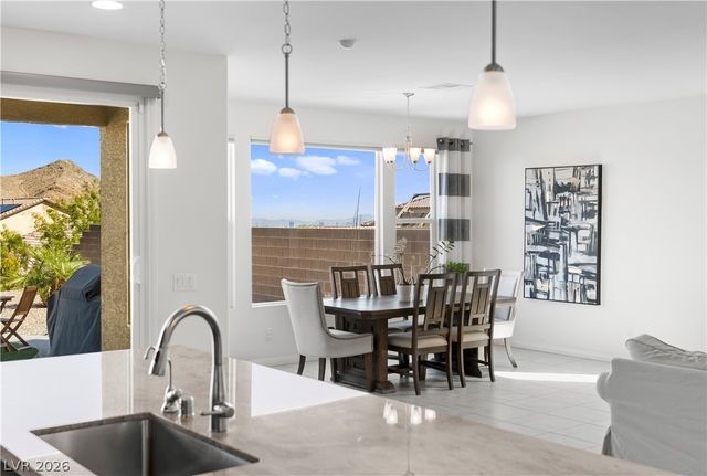 4558 Eagle Nest Peak Street, Las Vegas, NV 89129