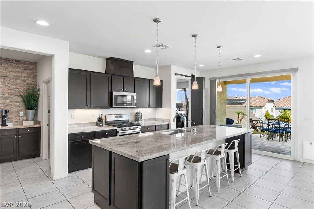 4558 Eagle Nest Peak Street, Las Vegas, NV 89129 — photo 4