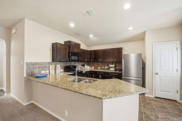 10430 Rhyder Ridge, San Antonio, TX 78254