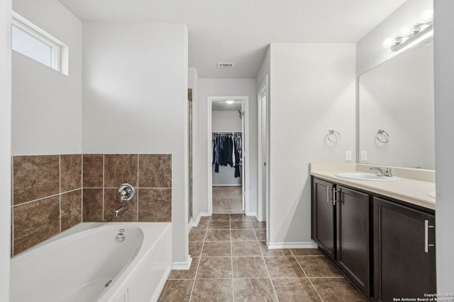 10430 Rhyder Ridge, San Antonio, TX 78254