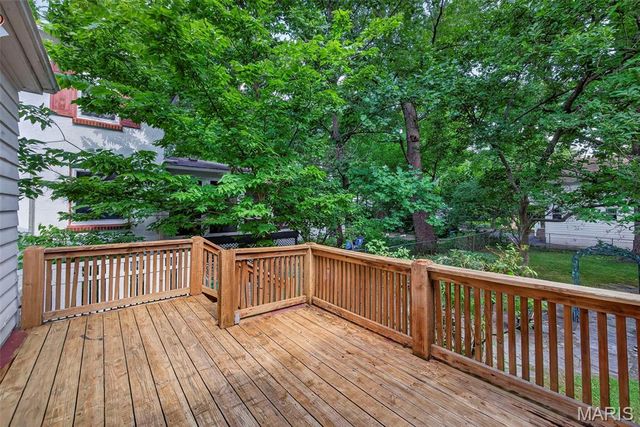 237 Kerruish Place, Webster Groves, MO 63119
