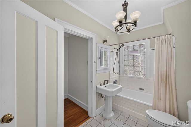 237 Kerruish Place, Webster Groves, MO 63119