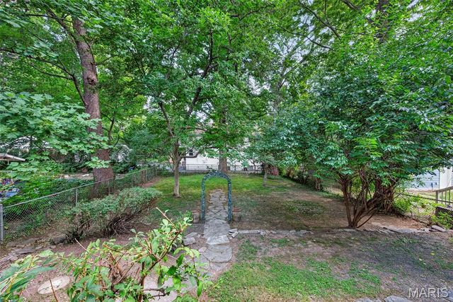237 Kerruish Place, Webster Groves, MO 63119