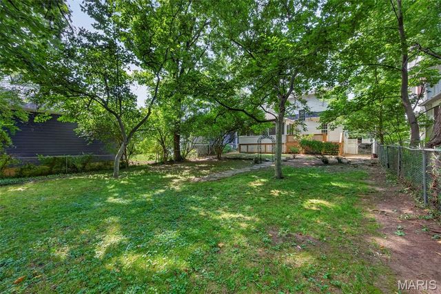 237 Kerruish Place, Webster Groves, MO 63119