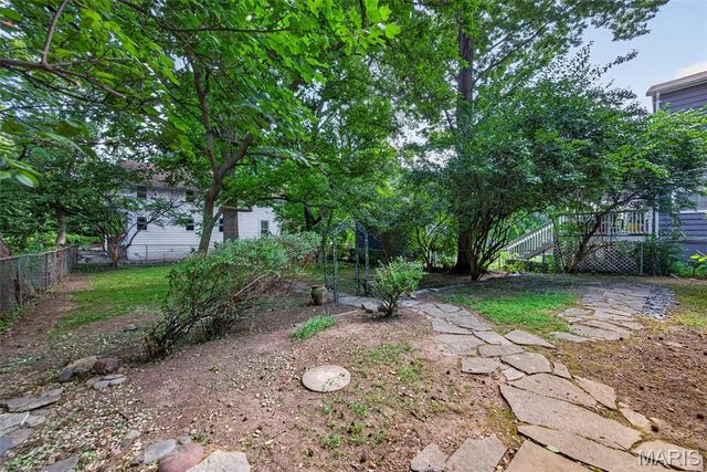 237 Kerruish Place, Webster Groves, MO 63119