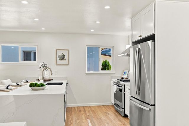 1005 Granada Drive, Pacifica, CA 94044