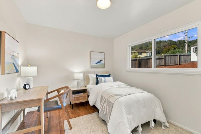 1005 Granada Drive, Pacifica, CA 94044