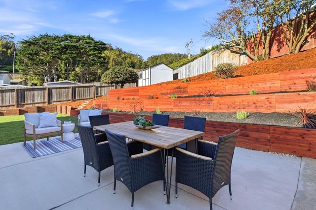 1005 Granada Drive, Pacifica, CA 94044