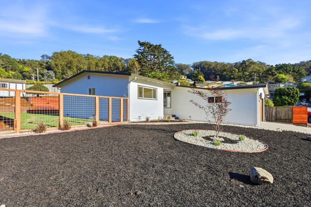 1005 Granada Drive, Pacifica, CA 94044