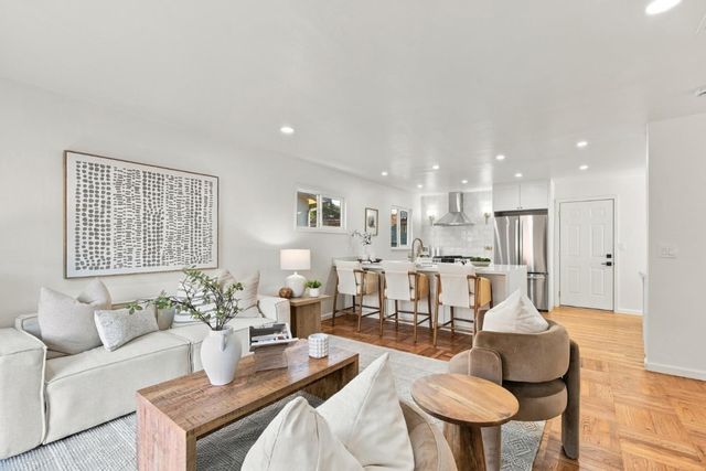 1005 Granada Drive, Pacifica, CA 94044