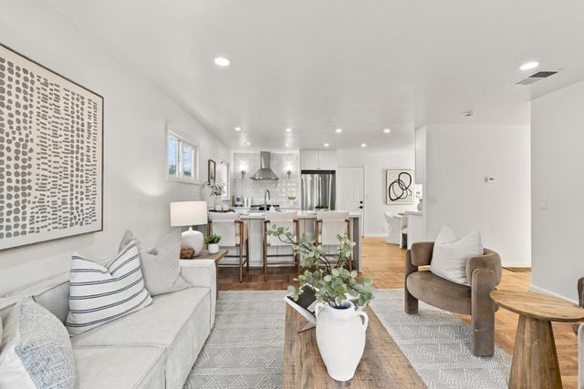 1005 Granada Drive, Pacifica, CA 94044