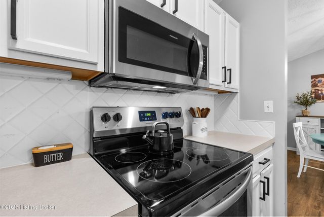 9208 Hawthorne Pointe Dr 203, Louisville, KY 40272