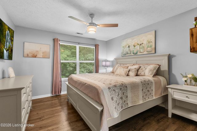 9208 Hawthorne Pointe Dr 203, Louisville, KY 40272