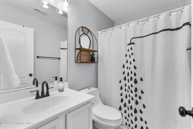 9208 Hawthorne Pointe Dr 203, Louisville, KY 40272