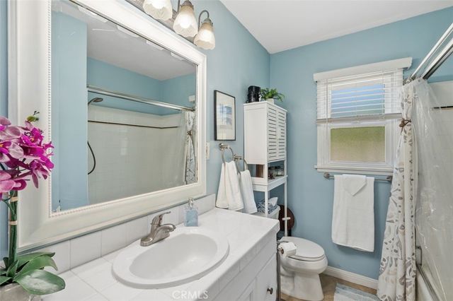 6613 Randi Avenue, Woodland Hills, CA 91303