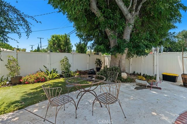6613 Randi Avenue, Woodland Hills, CA 91303