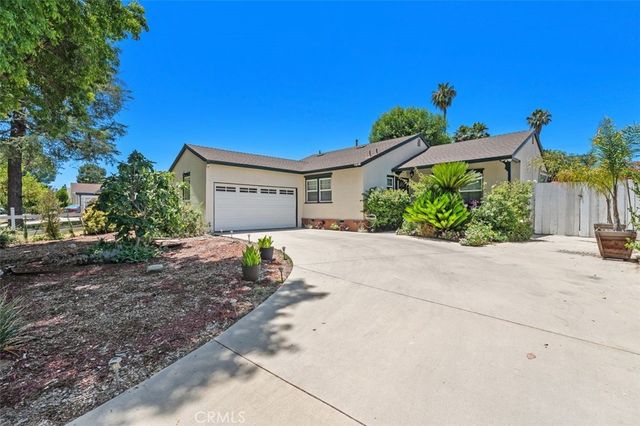 6613 Randi Avenue, Woodland Hills, CA 91303