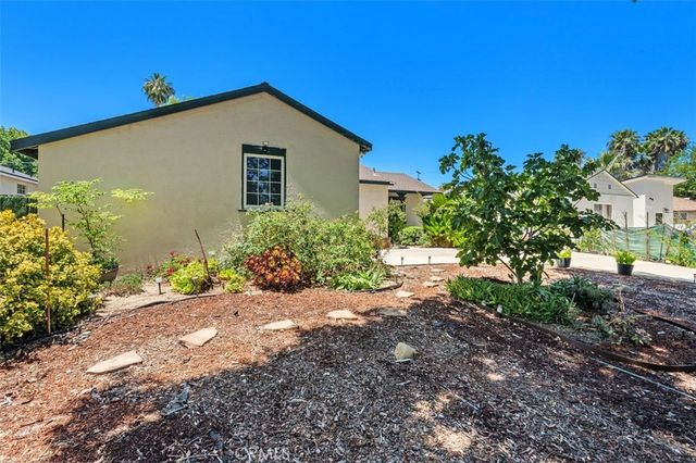 6613 Randi Avenue, Woodland Hills, CA 91303