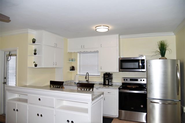 115 S Palmway 8, Lake Worth Beach, FL 33460