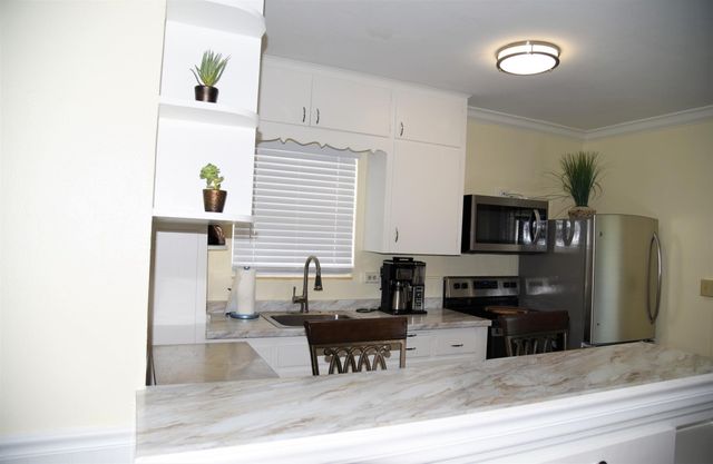 115 S Palmway 8, Lake Worth Beach, FL 33460