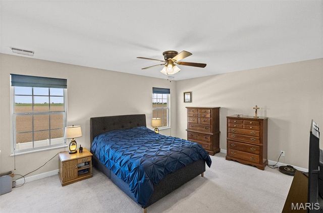 1128 Beechcraft Boulevard, Mascoutah, IL 62258