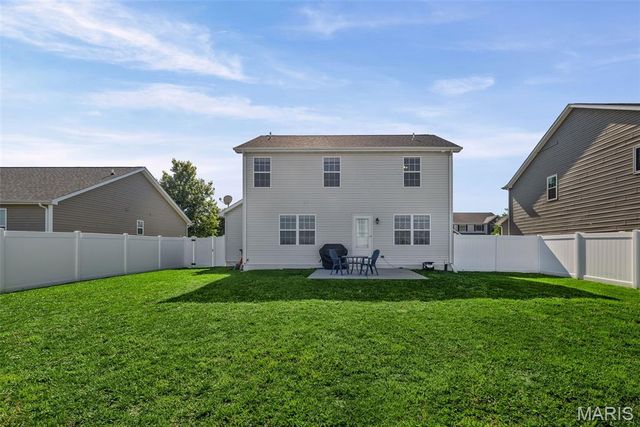 1128 Beechcraft Boulevard, Mascoutah, IL 62258