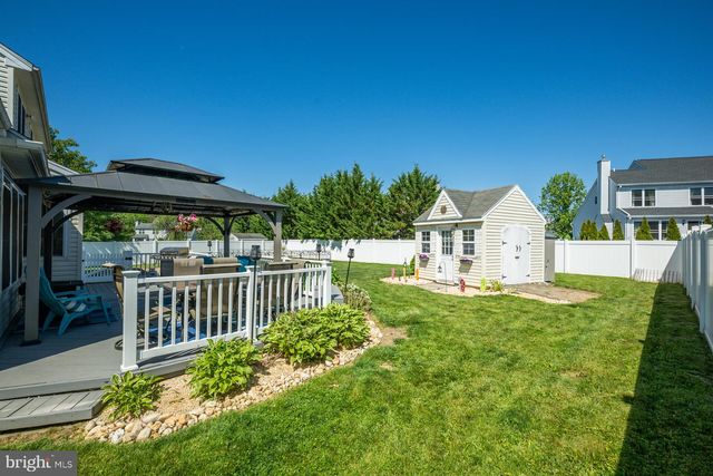 1233 COBBLESTONE DR, Quakertown, PA 18951
