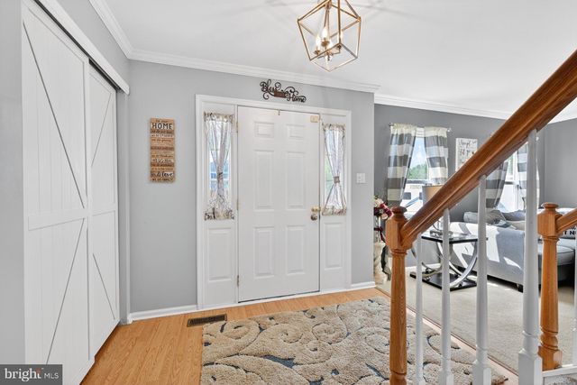 1233 COBBLESTONE DR, Quakertown, PA 18951