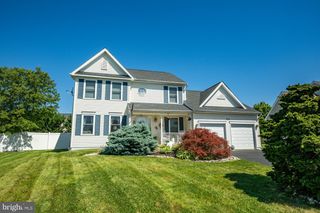 1233 COBBLESTONE DR, Quakertown, PA 18951