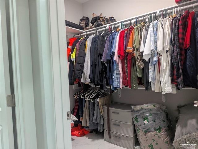 1010 W Franklin Avenue, Alton, TX 78573