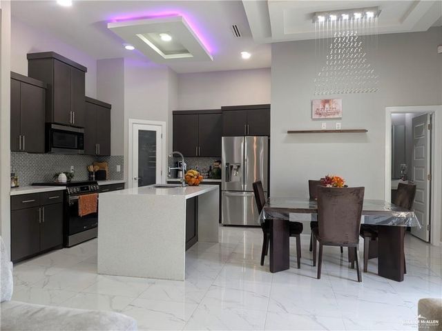 1010 W Franklin Avenue, Alton, TX 78573