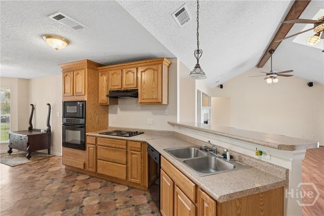 27 Darling Street, Savannah, GA 31408