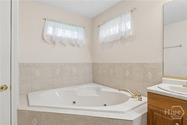 27 Darling Street, Savannah, GA 31408