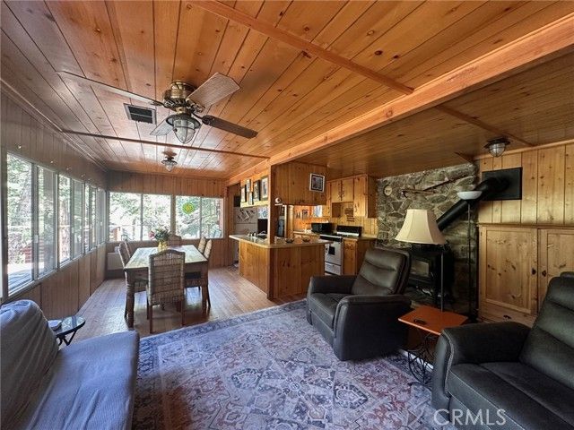 9226 Wood Road, Forest Falls, CA 92339
