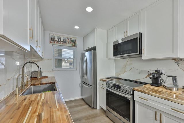 2625 STATE ROAD 590 1121, Clearwater, FL 33759