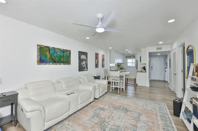 2625 STATE ROAD 590 1121, Clearwater, FL 33759