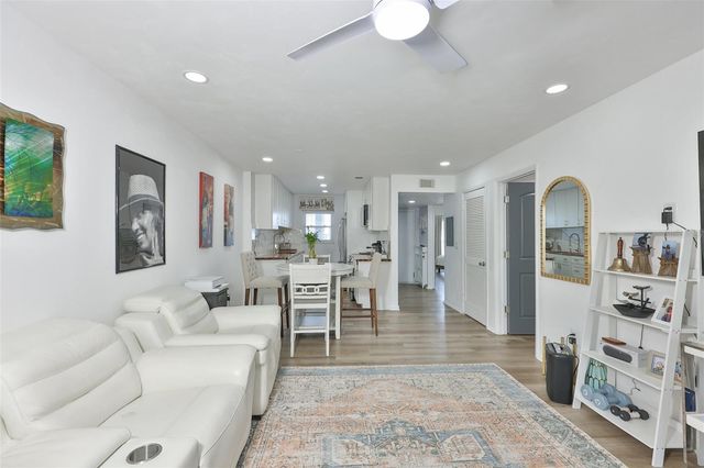 2625 STATE ROAD 590 1121, Clearwater, FL 33759