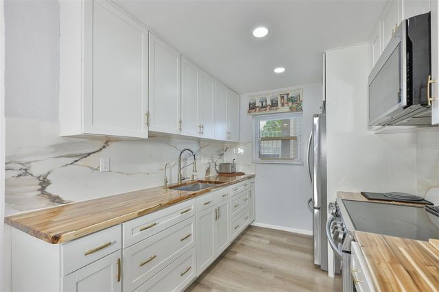 2625 STATE ROAD 590 1121, Clearwater, FL 33759