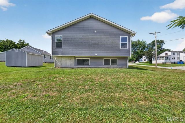 621 Johannaber Street, Warrenton, MO 63383