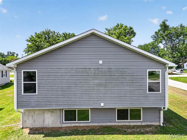 621 Johannaber Street, Warrenton, MO 63383