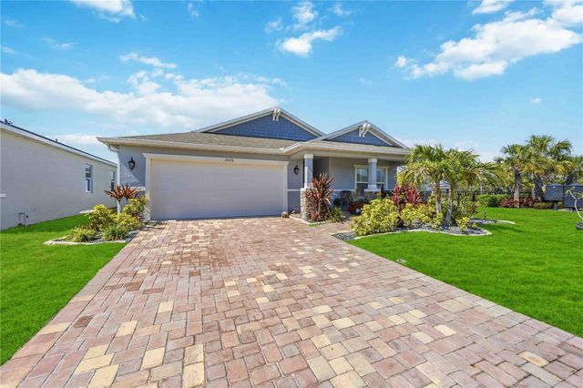 3576 74TH AVENUE CIRCLE E, Sarasota, FL 34243