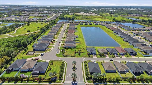 3576 74TH AVENUE CIRCLE E, Sarasota, FL 34243