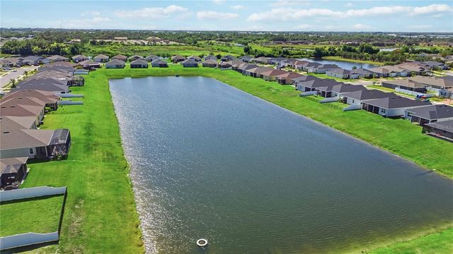 3576 74TH AVENUE CIRCLE E, Sarasota, FL 34243