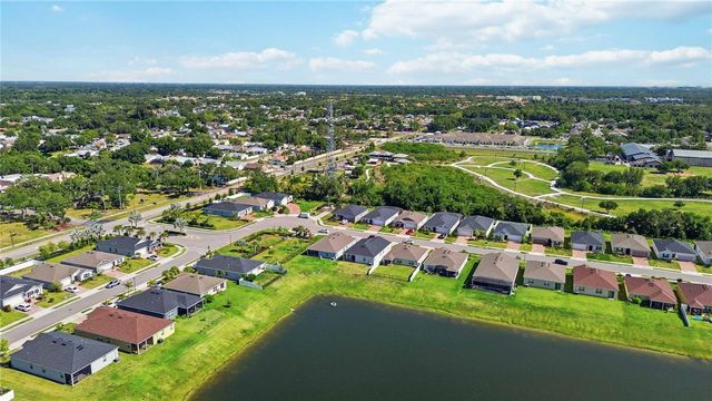 3576 74TH AVENUE CIRCLE E, Sarasota, FL 34243